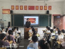 “鼎力有声”选调生宣讲团开展主题巡回党课宣讲活动