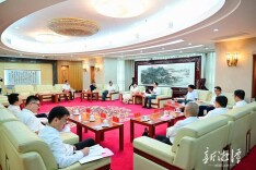 胡贺波会见京东集团刘蕊一行