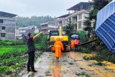 隆回县高平镇：暴雨突袭遇险情 党员冲锋保畅通