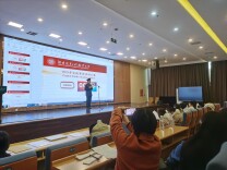 分层施教破瓶颈 四维融育育新人——湖汽职大公共英语教学改革发展纪实