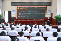 武冈市红星小学开展“社会化学习”课堂教学