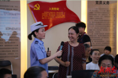 娄底：健康科普进社区 便民服务守护群众平安夏日