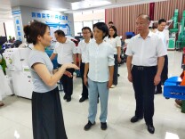 省贸促会会长杨爱云赴双峰县调研农机产业“走出去”情况