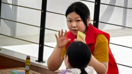 长理学子将环保课堂开进社区