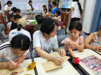 党群阵地变身便民综合体，贴心服务陪伴乡村老少过暑假
