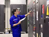 当AI撞上高温：直击算力中心如何为万亿级大模型硬核“降温”