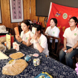 直播赋能农特产品销售！怀职青年学子助力芷江古冲村乡村振兴