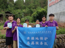 墙绘润乡风 巡河护碧水——湖南有色金属职院三下乡实践队双线助力乡村振兴