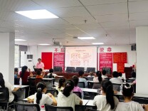 巧手编吉结 文化润童心——长沙民政职院艺术学院开展主题实践活动