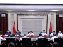王建球主持召开株洲市服务业发展务虚会