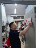 亮党员身份 树宿舍标杆：长沙民政职院财经管理学院开展党员寝室挂牌活动