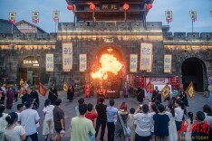 古城夜游热