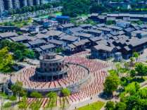 覃佐彦到雨湖区调研高校和社区统战工作