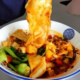 芙蓉国评论 ②| “买全球”的物流红利，落进了百姓饭碗