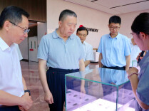 毛万春在益阳市调研