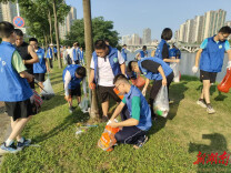 从“河畔”到“课堂”，蓝马甲燃沸楚沩盛夏
