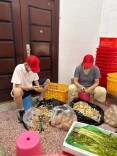 常德13岁少年暑假每天帮工6小时 母亲：心疼但欣慰