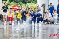 消防站里过暑假