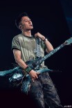 父亲谢贤去世，谢霆锋原定于7月25至26日的青岛演唱会目前未取消，大麦客服：明天还有第三轮售票，如有改期会通知已购票用户