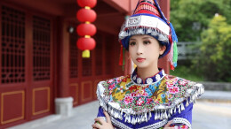  江华瑶妹为湘超永州队助威 