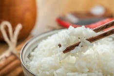 1个蒸米饭时的小改变，就能帮全家平稳血脂、血糖！快收藏