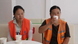 蓝山县“爱心驿站”为户外劳动者“送清凉”