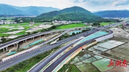 筑密高速网 铺就发展路@湖南日报图片新闻