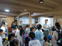 国学课堂搬进天心阁 雨中研学让诗词更鲜活