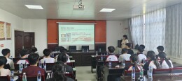 南华学子在二七二厂属地开展沉浸式红色课堂与科普实践