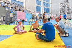 夏日逐浪享清凉 怀化市暑期游泳培训受热捧