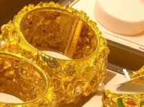 冰火两重天！黄金日内跌超40美元，金饰价格连涨3日