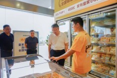 邹特走访调研重点企业并开展联企服务工作