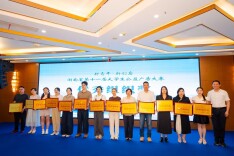 全省唯一！长沙民政职院学子在“新青年·芳草行”湖南省第十二届大学生公益广告大赛启动仪式上作代表发言