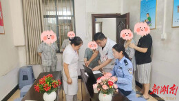 群众行动不便，永顺公安上门办证