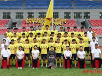 2026湘超联赛怀化代表队誓师出征 韦朝晖出席并授旗