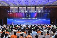 AI时代的人才“新标”：从“会写代码”到“值得托付”