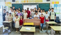 湖南工业大学实践团在洞口县横溪中学开展公益支教