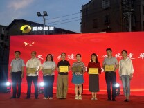 科普赋能青少年，暖心坊里展新风