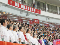 2026湖南省足球联赛火热启幕 毛伟明到场观赛  长沙队首战告捷