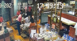 男子商场用餐时肚子突然变大，以为是中暑，饭店女员工三句话抢回一条命！医生：再晚半小时人就没了