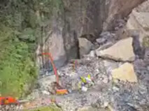 23日以来 彭水山体崩塌现场累计新搜寻确认出30名遇难者