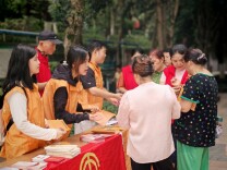暖心服务聚民心 怀化市总工会开展普法进社区公益惠民活动