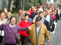 老年跟团游有了“参照系” 四大板块涵盖旅游服务全过程