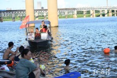 致敬“水中守护神”！湘潭退役军人水上救援队坚守湘江巡查一线