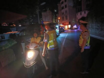 永顺公安开展夜间清查行动