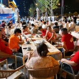 湘超主场夜，邵阳这家夜宵店“人从众”