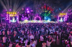 嗨翻崀山夏夜！群星齐聚新宁夫夷江奏响山水音浪