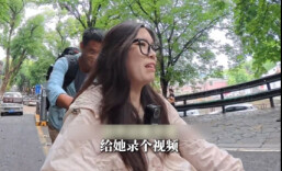 陪轮椅女孩游玩长沙的陌生摄影师找到了  他说：这就是举手之劳丨26℃