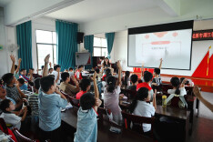 南华学子打造行走红色课堂赋能乡村思政教育