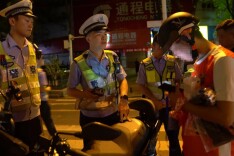 邵阳交警夜查“飙车炸街”扰民乱象